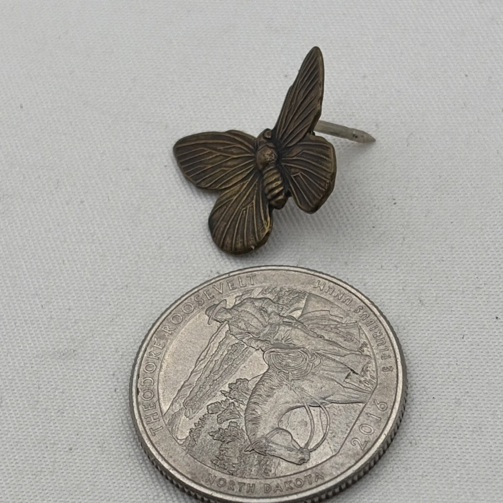 Butterfly Insect Bronze Tone Lapel Hat Pin - Picture 2 of 3